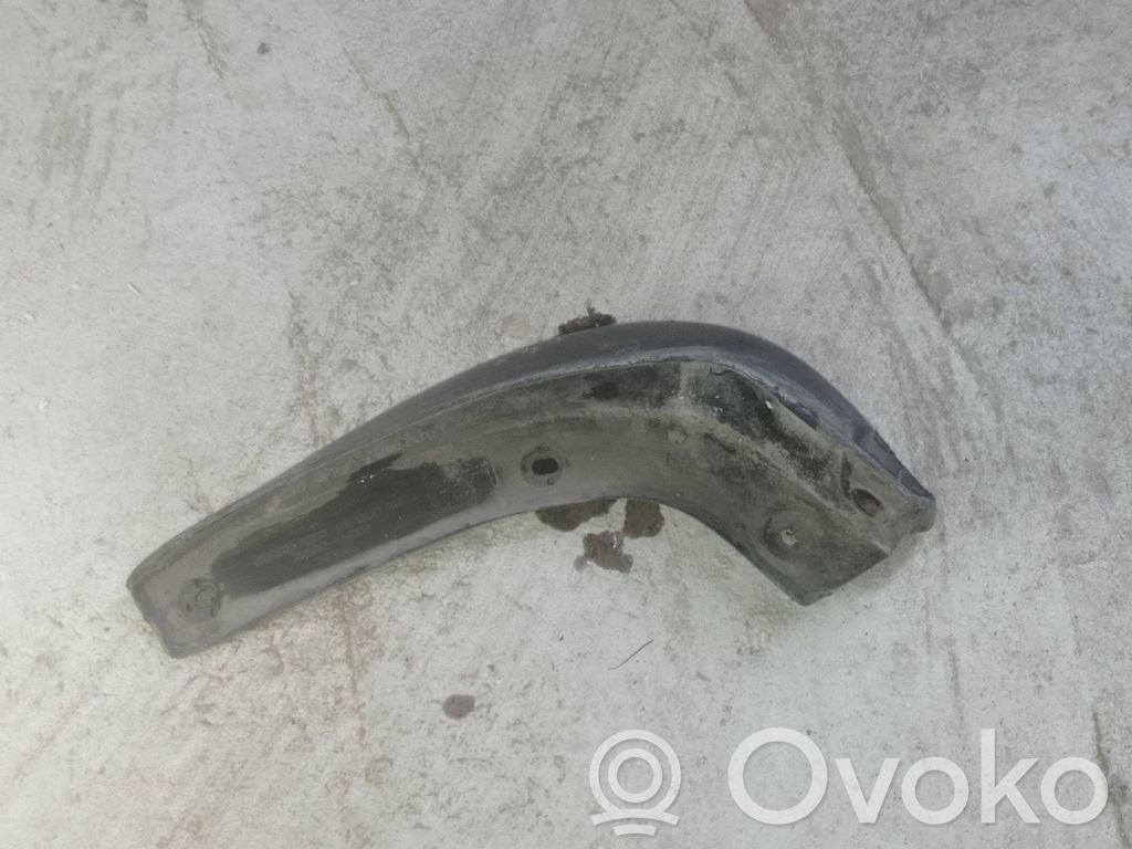 KIA Ceed Eturoiskeläppä 