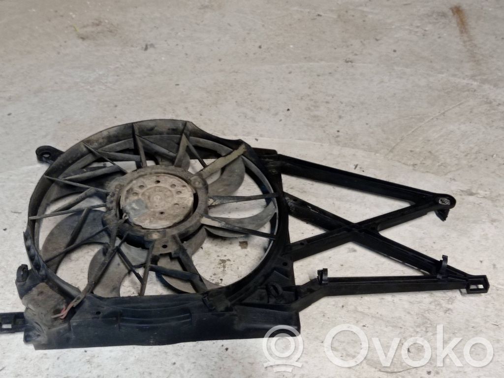 Opel Astra G Elektryczny wentylator chłodnicy 