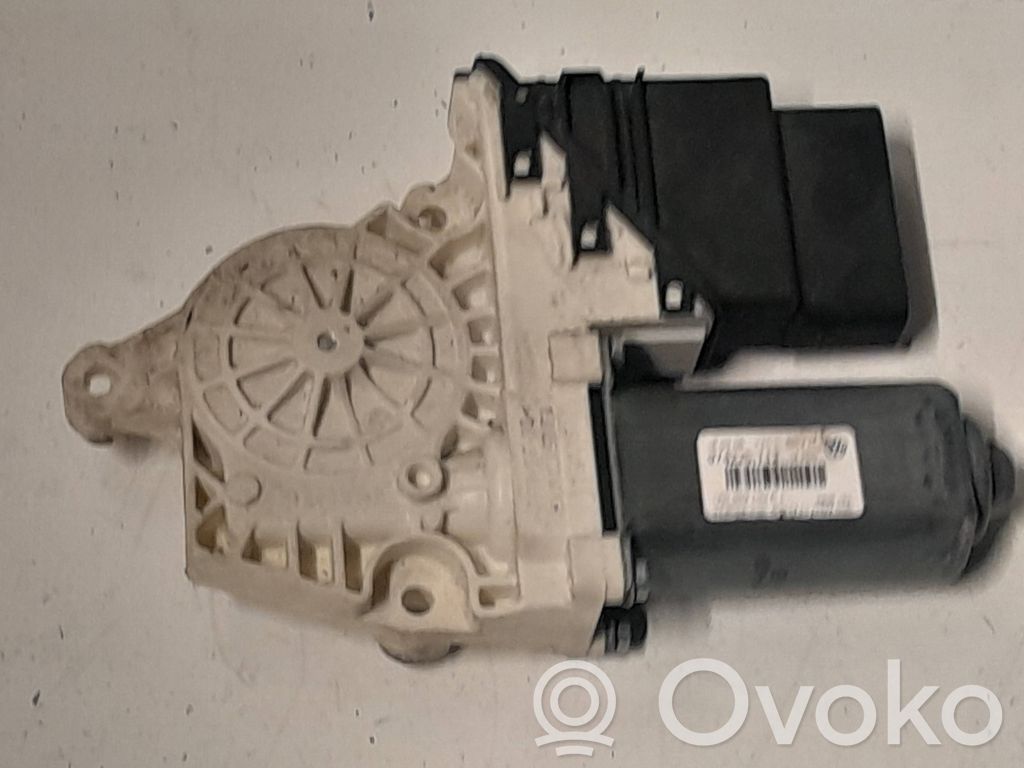 Volkswagen PASSAT B6 Motor macara geam ușă spate 