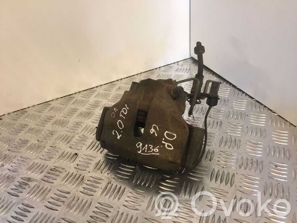 Front brake caliper   9136