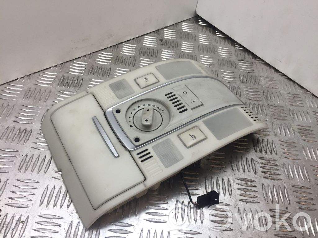 Audi A6 S6 C6 4F Luz del asiento delantero 