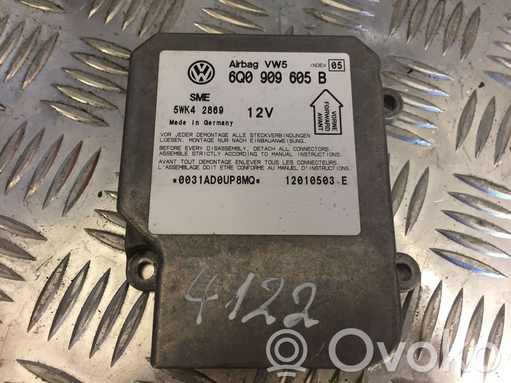Volkswagen PASSAT B5.5 Turvatyynyn ohjainlaite/moduuli 