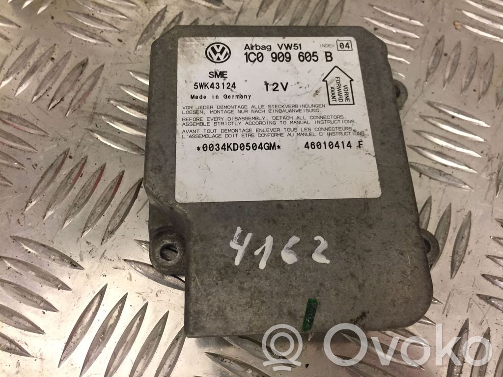 Volkswagen PASSAT B5.5 Gaisa spilvenu vadības bloks 