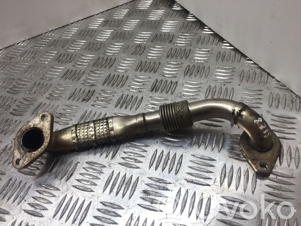 Volkswagen PASSAT B6 Caurulīte (-es) / šļūtene (-es) 