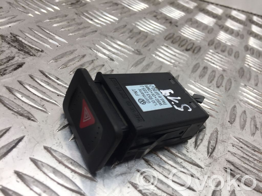 Volkswagen Golf IV Hazard light switch 