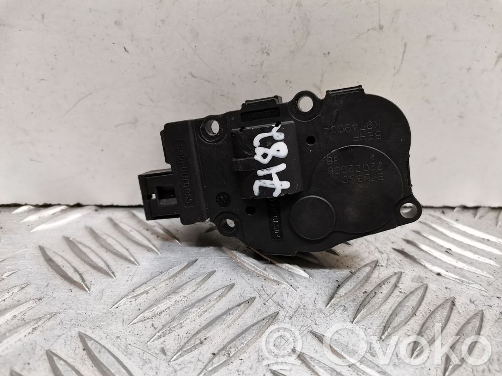 Audi A4 S4 B8 8K Silniczek nagrzewnicy 
