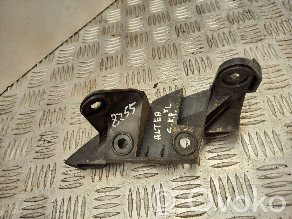 Seat Altea XL Rear bumper mounting bracket 