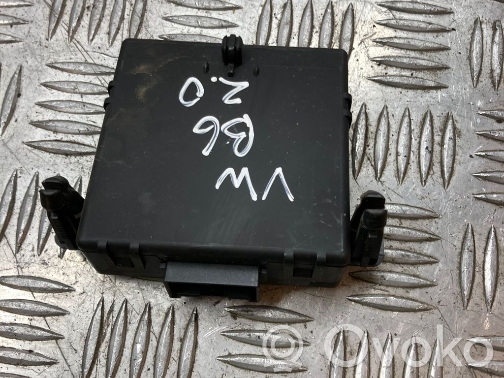 Volkswagen PASSAT B6 Módulo de control Gateway 