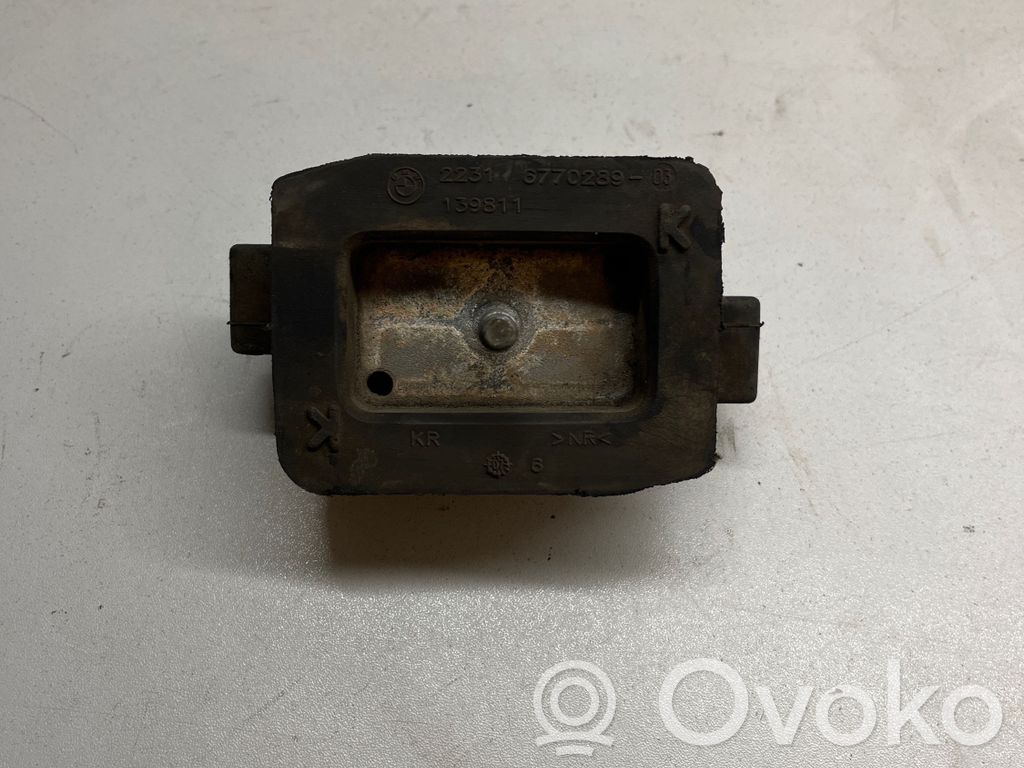 BMW 5 E60 E61 Pārnesumkārbas spilvens 