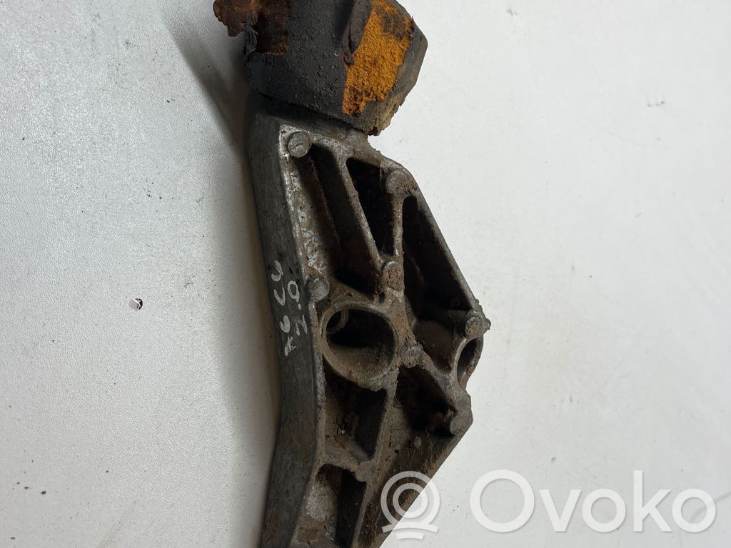 Audi A6 S6 C6 4F Engine mounting bracket 