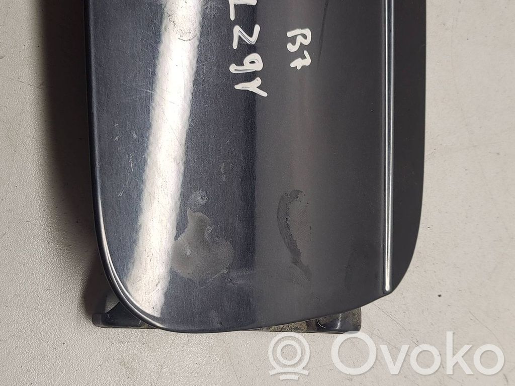 Audi A4 S4 B7 8E 8H Degalų bako dangtelis 