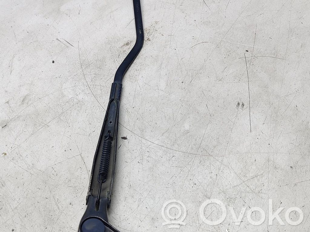 Ford Focus C-MAX Front wiper blade arm 