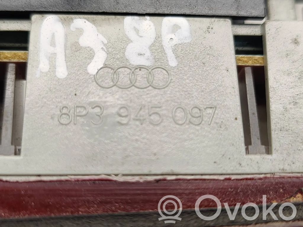 Audi A3 S3 8P Papildomas stop žibintas 