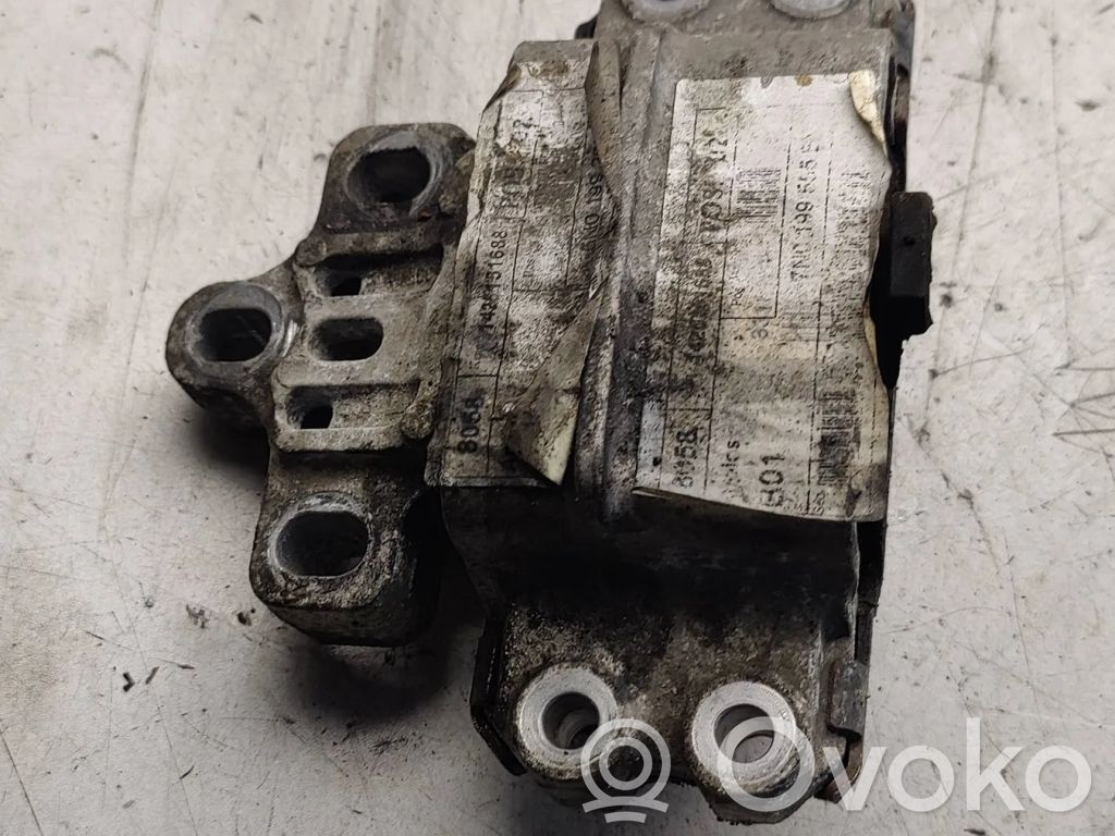 Seat Alhambra (Mk2) Engine mount bracket 