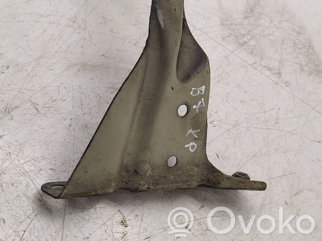 Audi A4 S4 B7 8E 8H Fender mounting bracket 