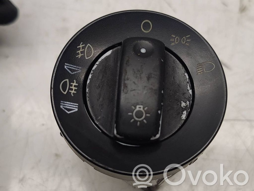 Interruptor de luz   8E0941531C,8E0941531C5PR