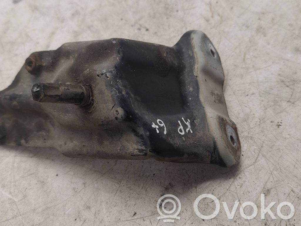 Volkswagen Golf Plus Supporto di montaggio del parafango 