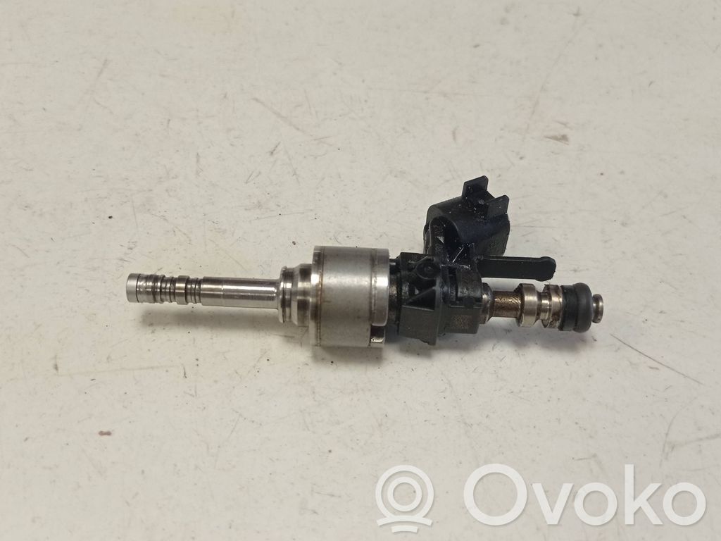 Chevrolet Camaro Fuel injector 