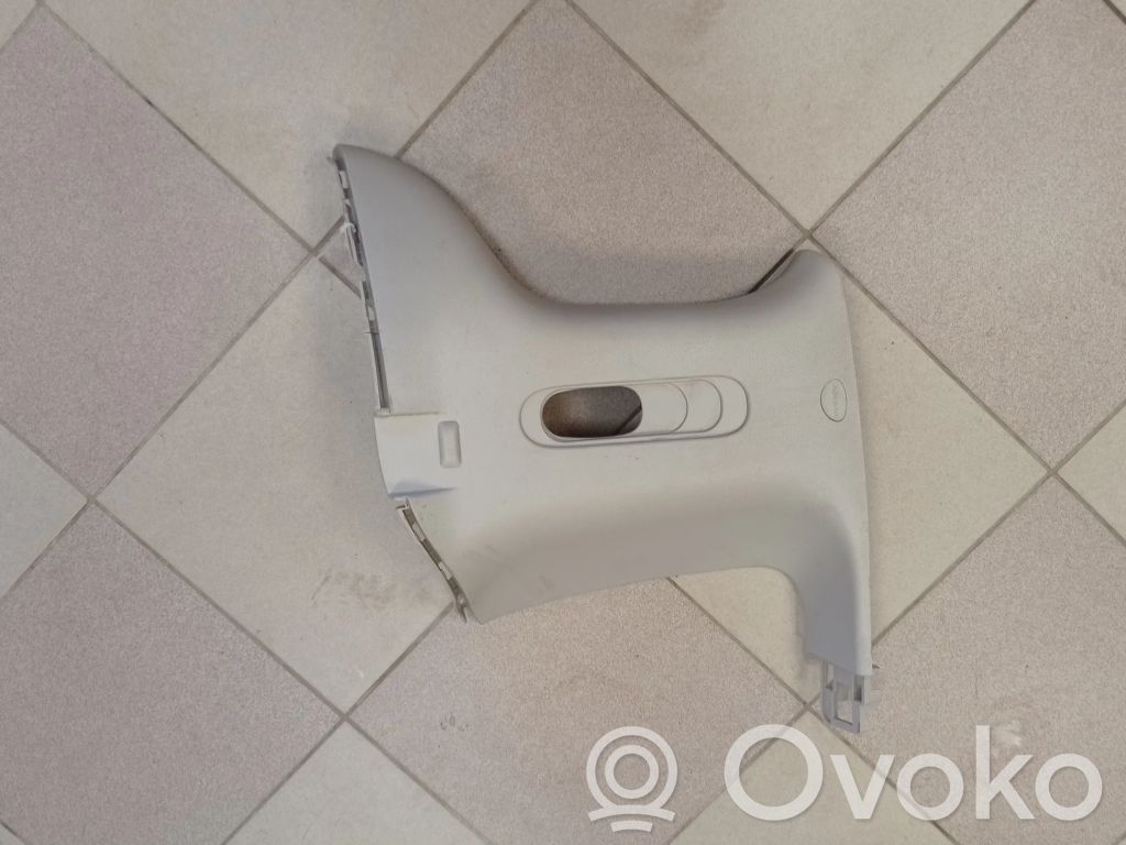 Chrysler Pacifica (C) pillar trim 