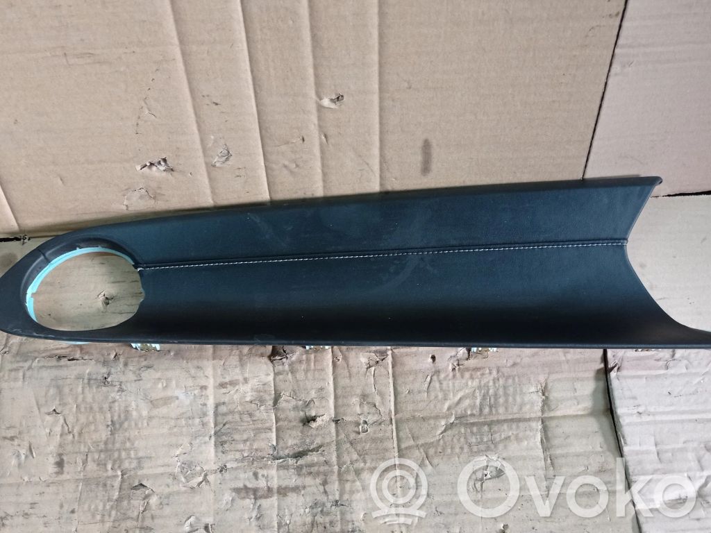 Chevrolet Camaro Panel trim 