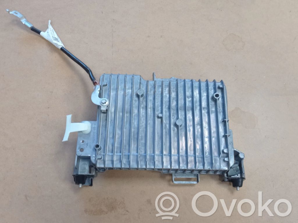 Tesla Model Y Comfort/convenience module 
