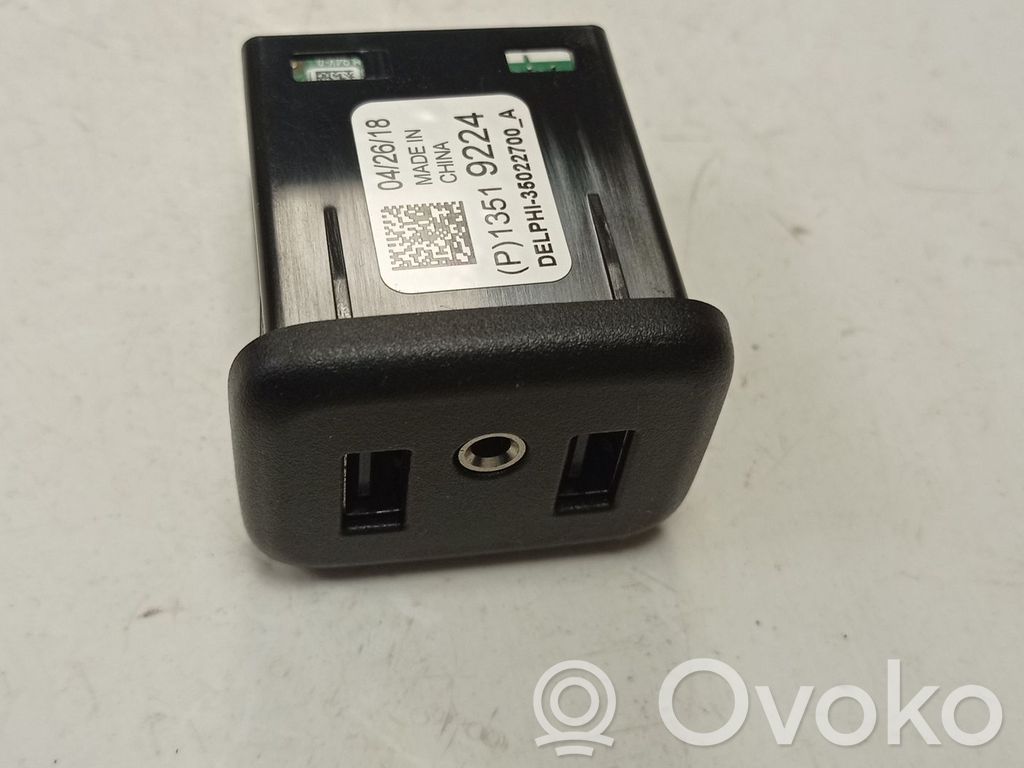 USB socket connector   13519224,13519224,36022700A