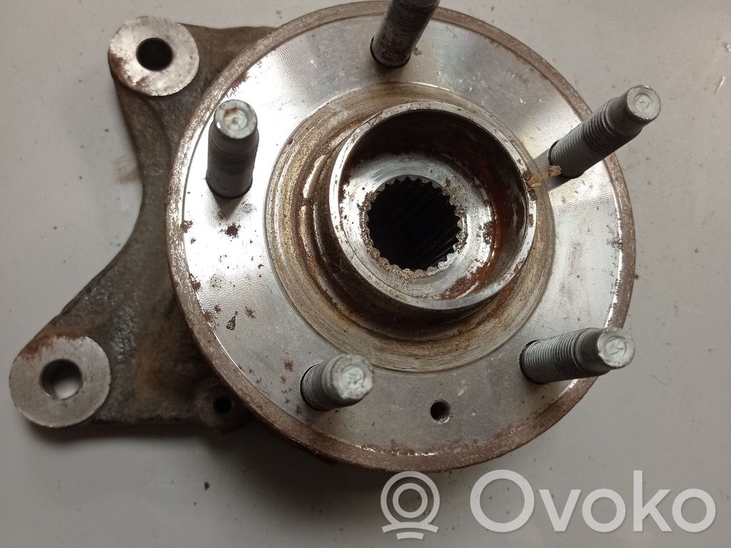 Buick Encore I Front wheel hub 
