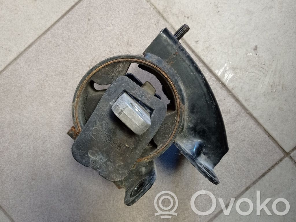 Chrysler Town & Country V Engine mount bracket 