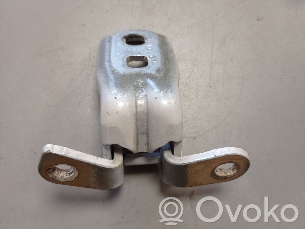 Chevrolet Volt II Front door upper hinge 