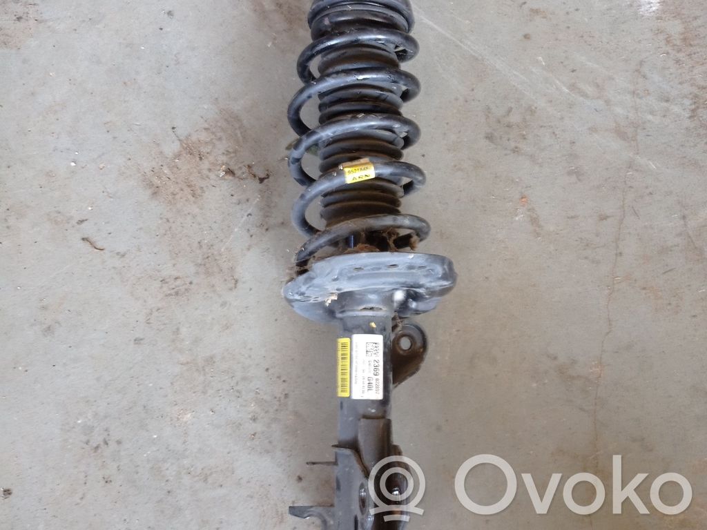 Buick Encore I Amortyzator osi przedniej ze sprężyną 