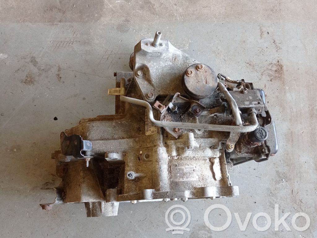 Caja de cambios automática   DG9P7000ZA,A4932160615,F2GP7H420AB,151677606758,2AF5786,5167261808