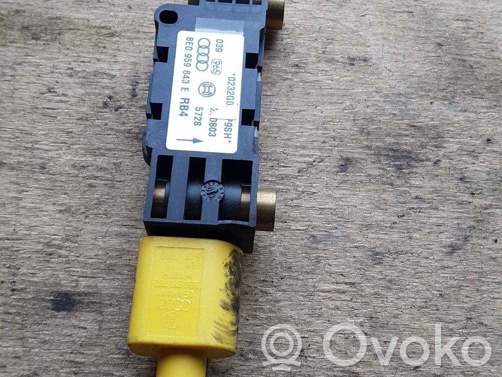 Audi A6 S6 C5 4B Gaisa spilvenu trieciensensors 