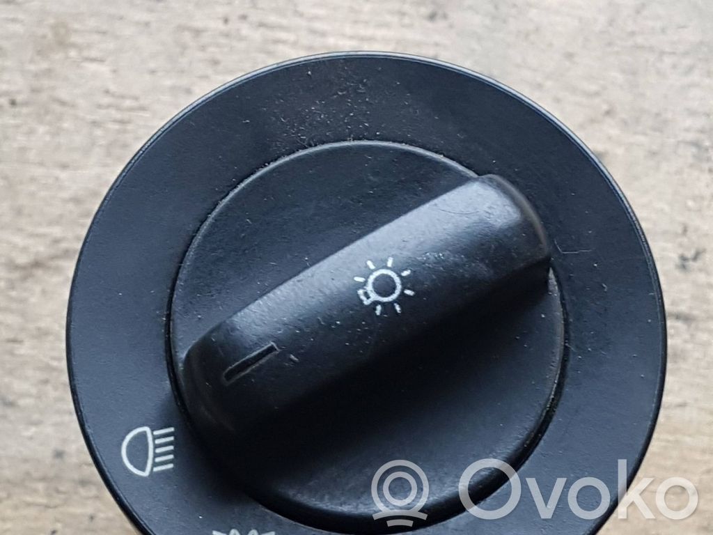 Fog light switch   530893
