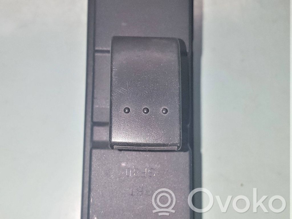 Mazda Premacy Electric window control switch 