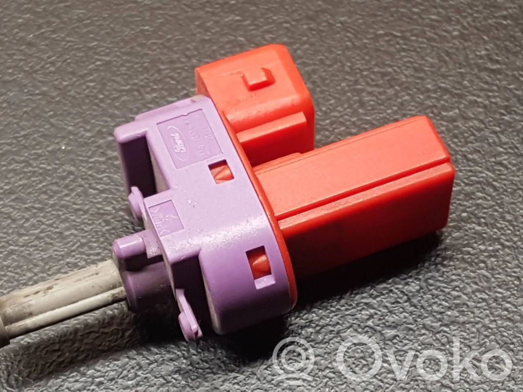Sensor del pedal de embrague   98AB7C534AA,U3NFA,1066389,5532205,95BB7C534AC,C2S3683