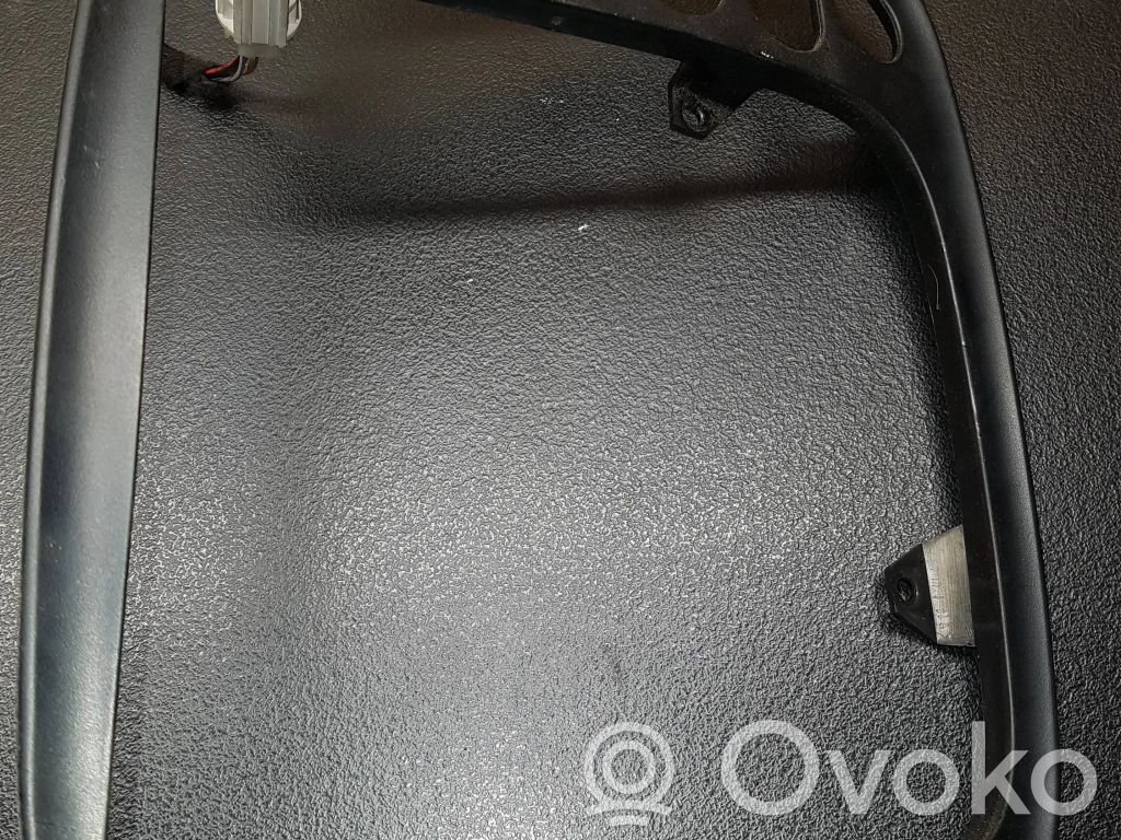 Volkswagen Sharan Moldura de la unidad delantera de radio/GPS 