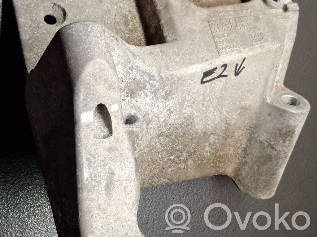 Volvo S60 Holder (bracket) 