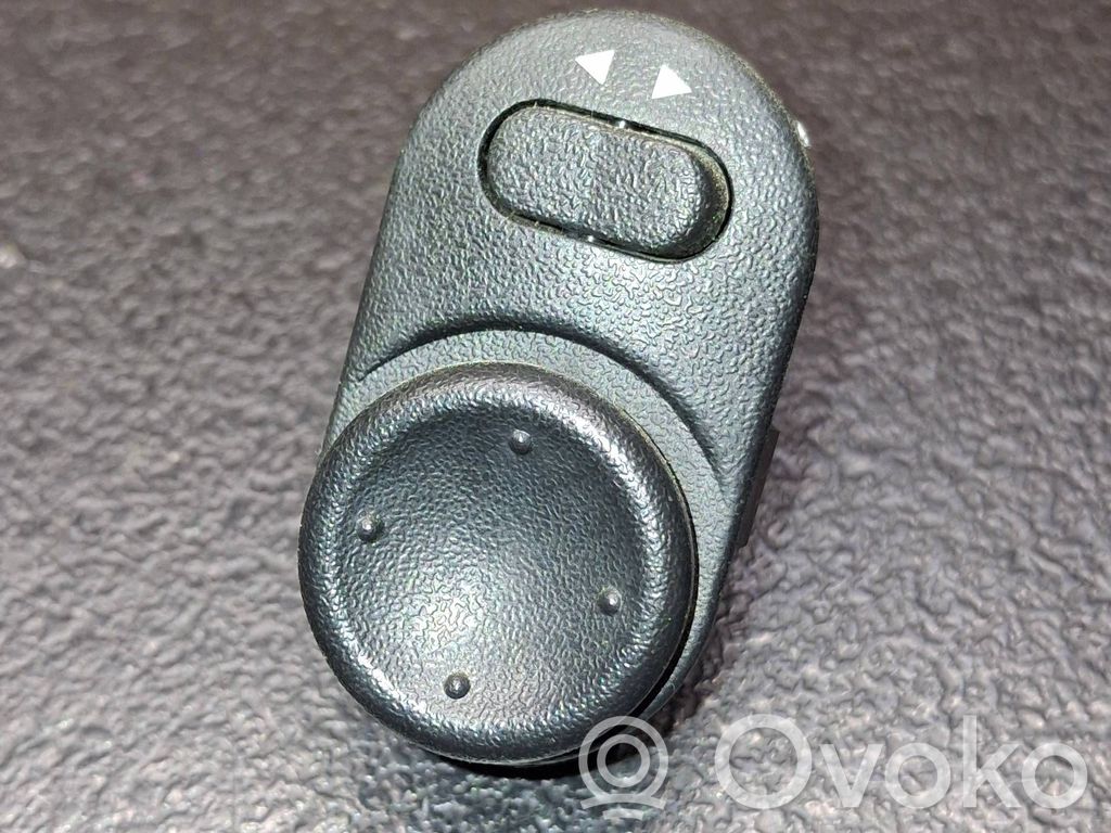 Opel Meriva A Przycisk regulacji lusterek bocznych 