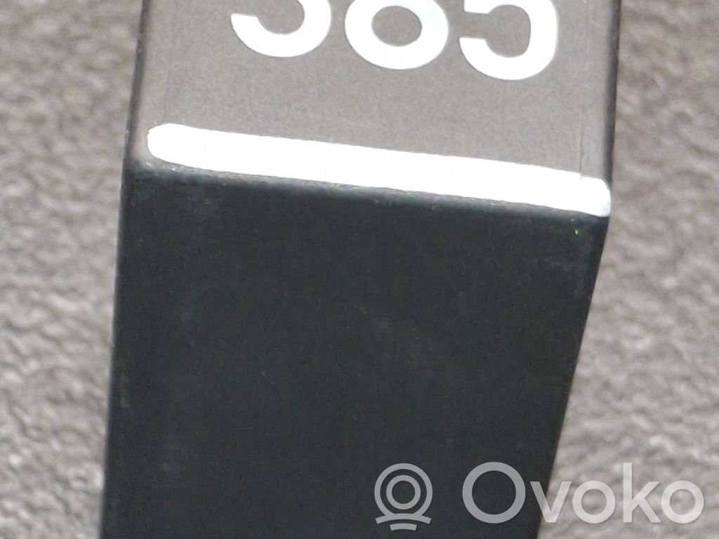 Audi A6 S6 C5 4B Otros relés 