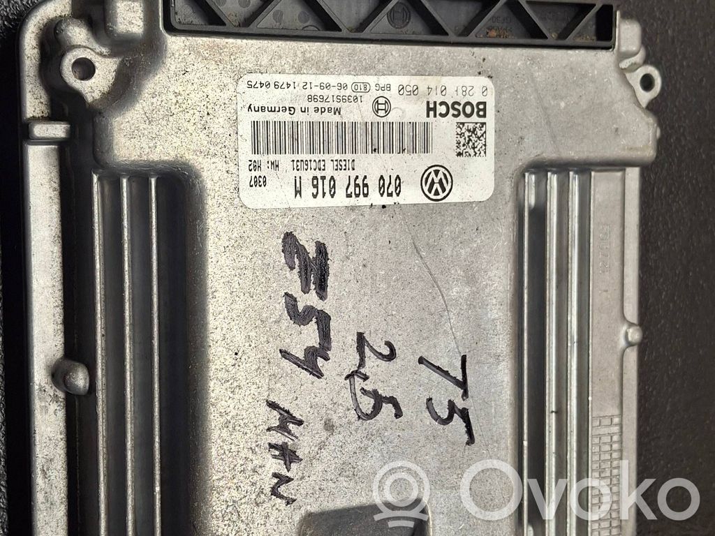 Volkswagen Transporter - Caravelle T5 Sterownik / Moduł ECU 