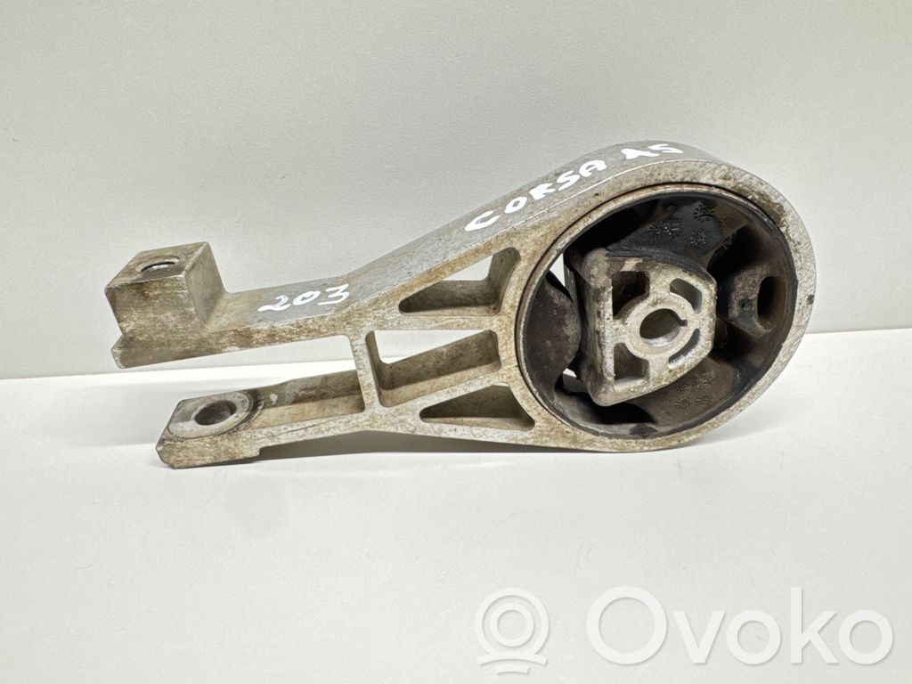Engine mount bracket   55703436