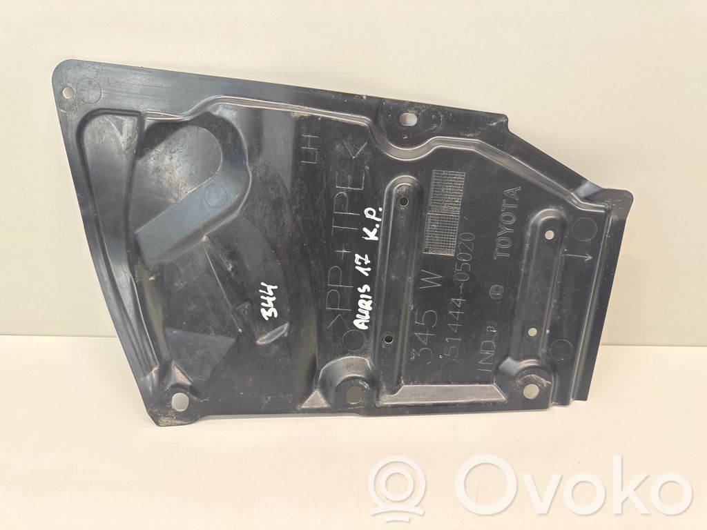 Toyota Auris E180 Engine splash shield/under tray 