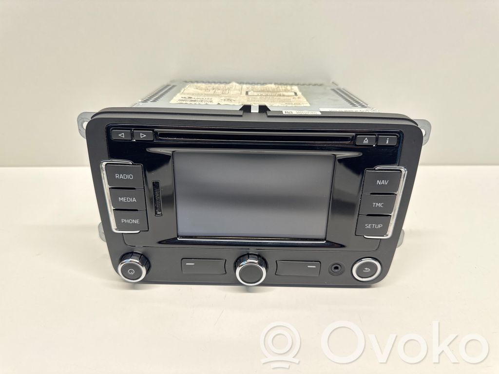 Skoda Rapid (NH) Panel / Radioodtwarzacz CD/DVD/GPS 