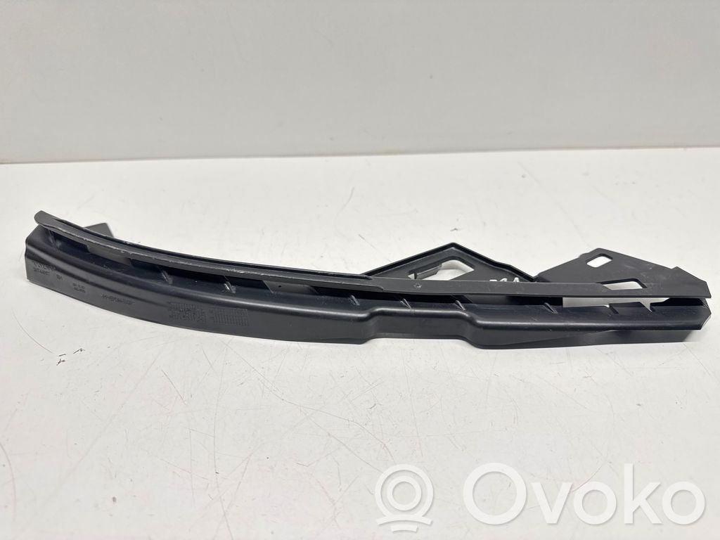 Volvo V50 Headlight/headlamp mounting bracket 