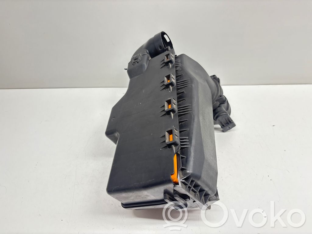 Peugeot 3008 I Air filter box 