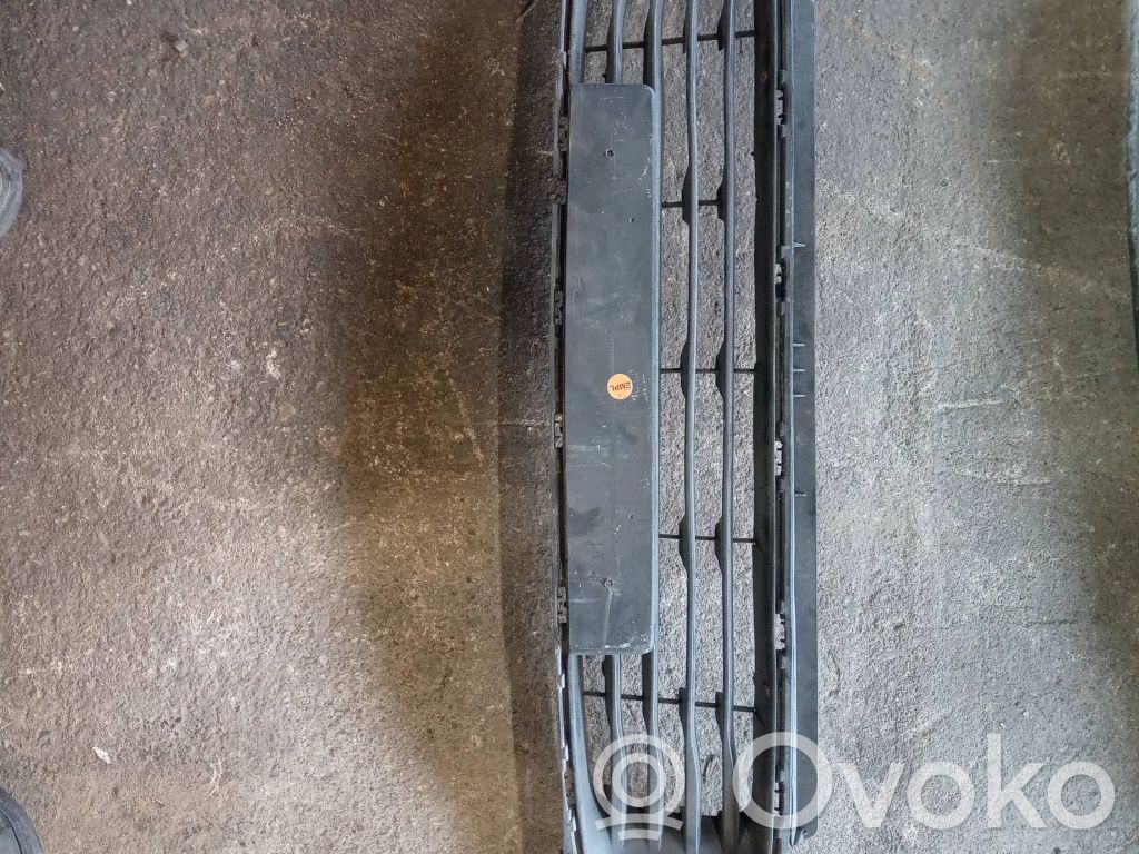 Renault Clio IV Etupuskurin alempi jäähdytinsäleikkö 