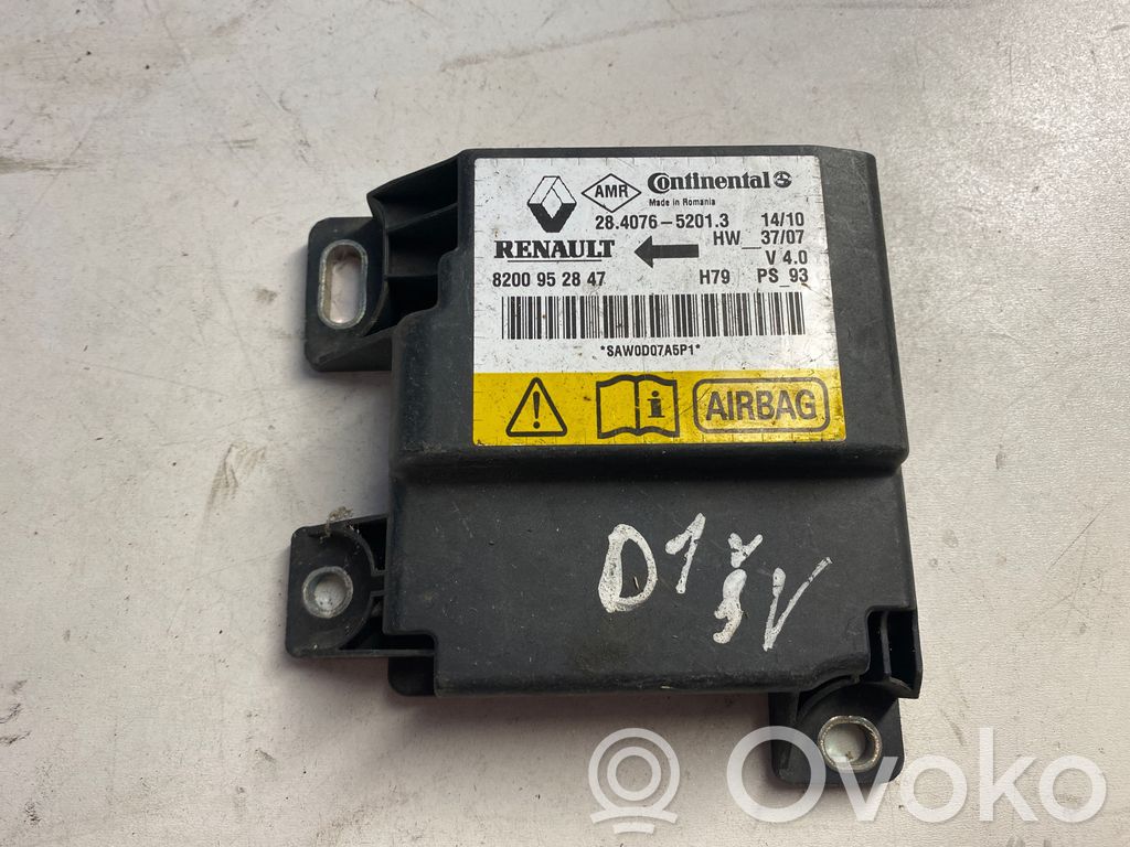 Dacia Duster Airbag control unit/module 