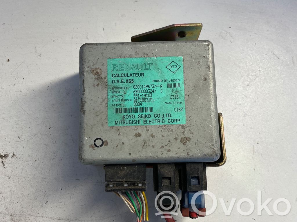 Renault Clio III Citu veidu vadības bloki / moduļi 