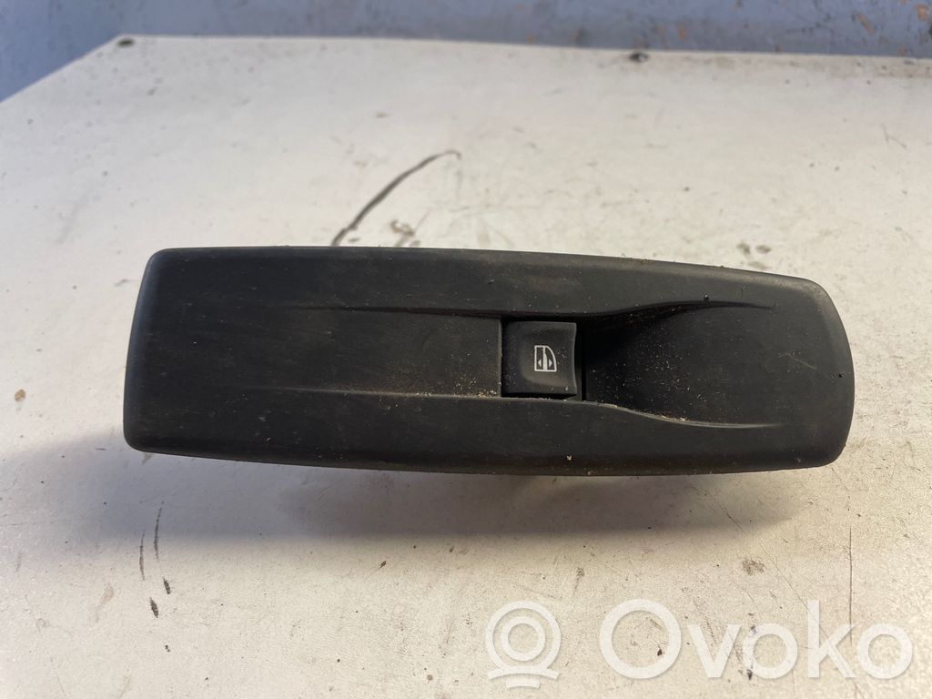 Renault Megane III Electric window control switch 