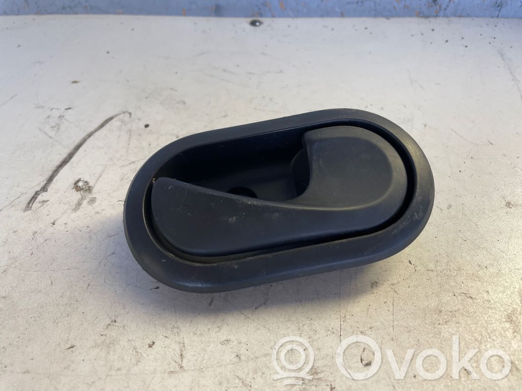 Dacia Duster Manecilla interna puerta delantera 